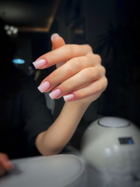 Manichiura constructie unghii cu gel - marime 1-2 made by Adina Gradinaru - from Stailer