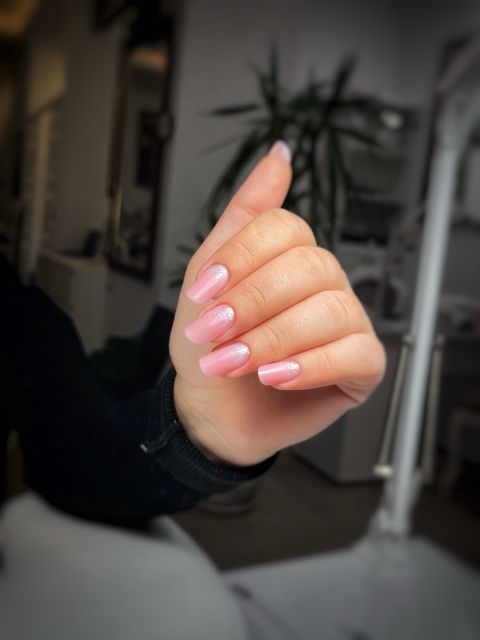 Manichiura constructie unghii cu gel - marime 3+ made by Adina Gradinaru - from Stailer