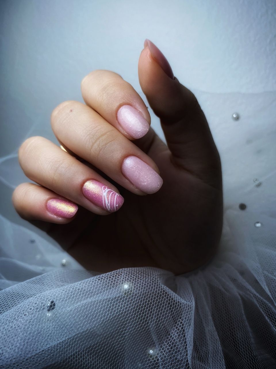 Manichiura cu oja semipermanenta made by Adina Gradinaru - from Stailer Manichiura cu oja semipermanenta made by Adina Gradinaru - from Stailer