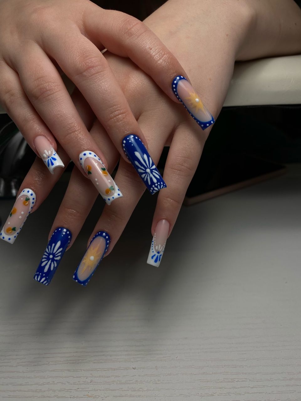 Manichiura constructie unghii cu gel made by Andreea Denisa - from Stailer