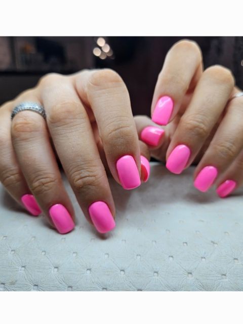 Intretinere unghii cu gel made by Angelica Sindila - from Stailer