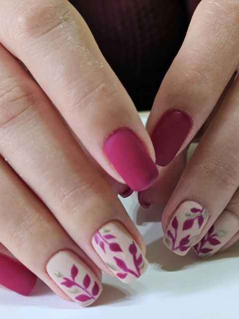 Manichiura cu oja semipermanenta made by Angelica Sindila - from Stailer