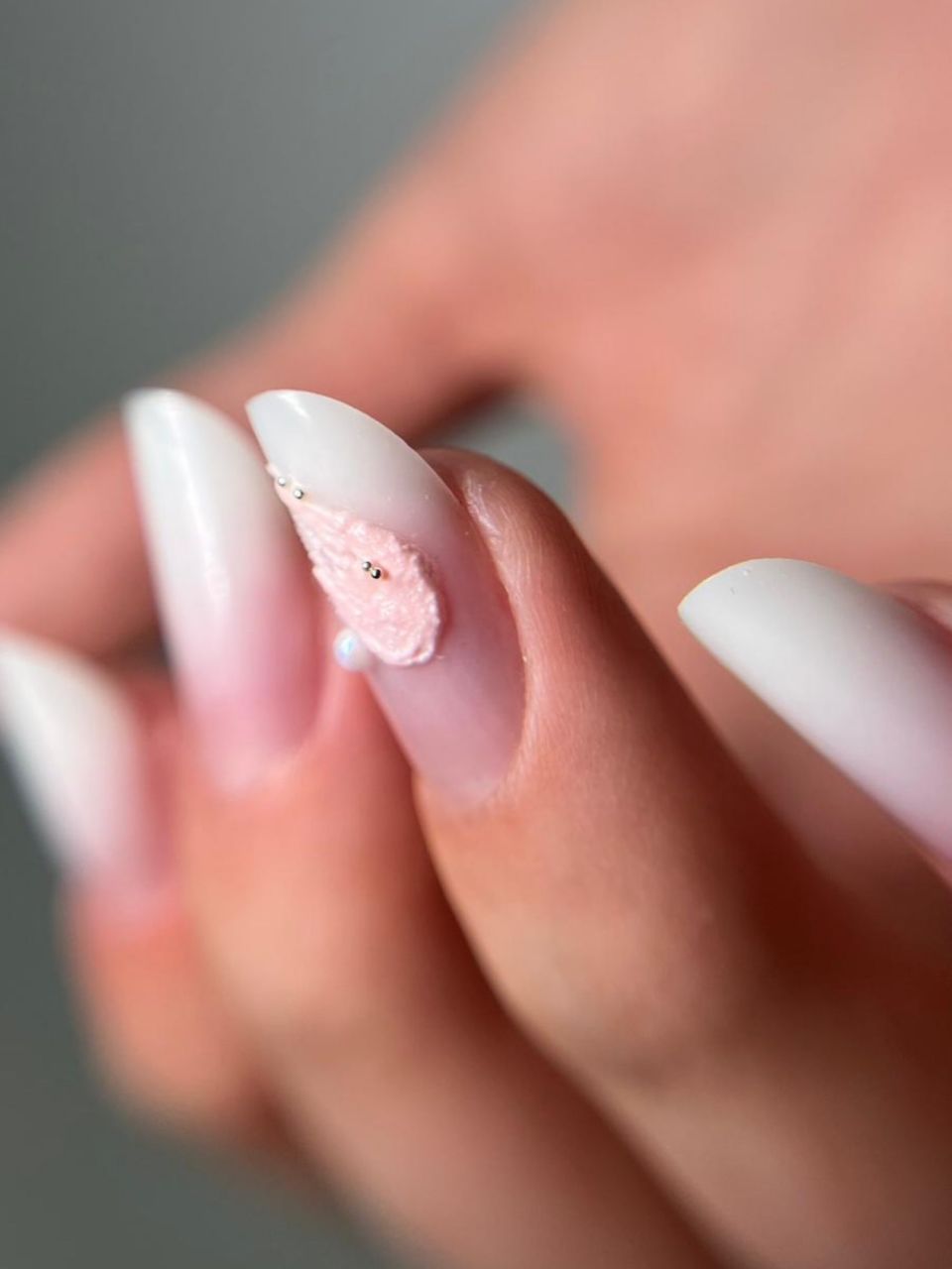 Manichiura constructie unghii cu gel  - Slim made by Teodora Dediu - from Stailer