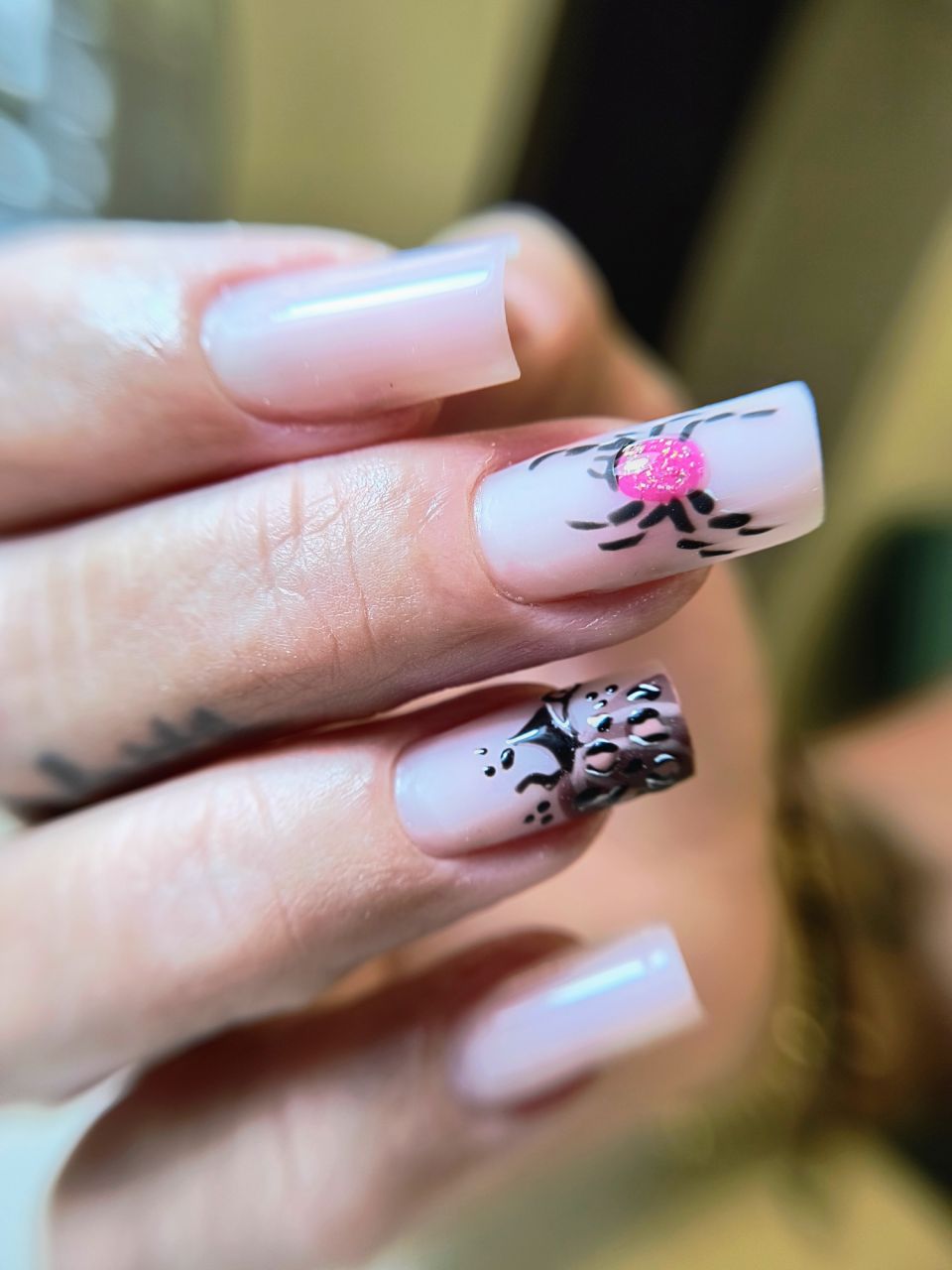 Intretinere unghii cu gel - marimea  3-4 made by Andreea Biru - from Stailer