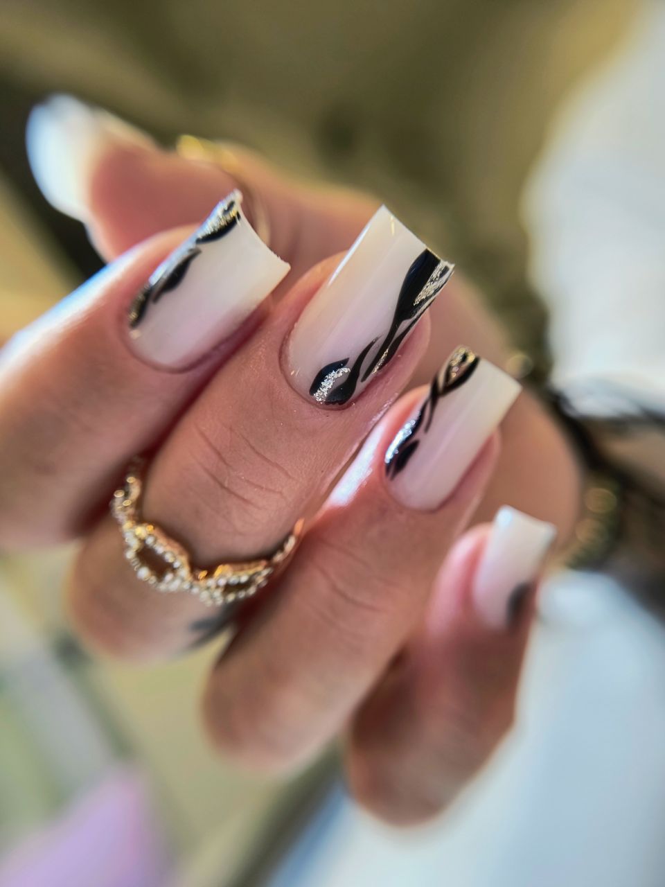 Intretinere unghii cu gel - marimea  3-4 made by Andreea Biru - from Stailer