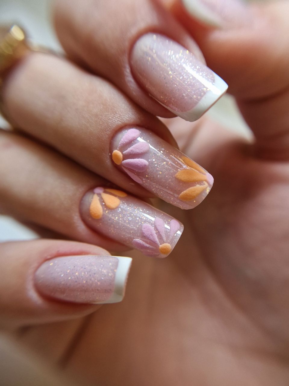 Manichiura constructie cu gel - marimea 3-4 made by Andreea Biru - from Stailer