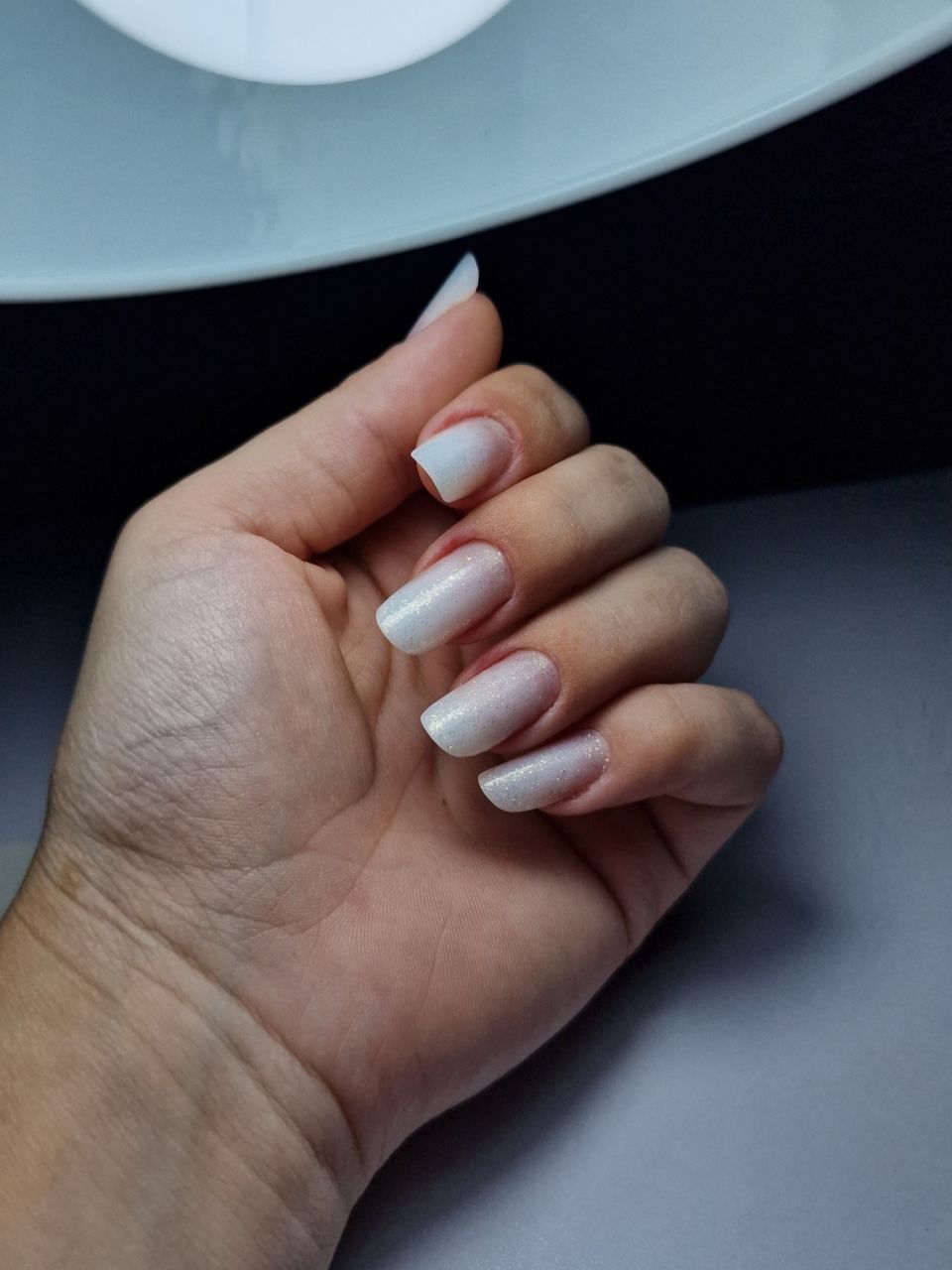 Manichiura constructie unghii cu gel made by Andreea Biru - from Stailer