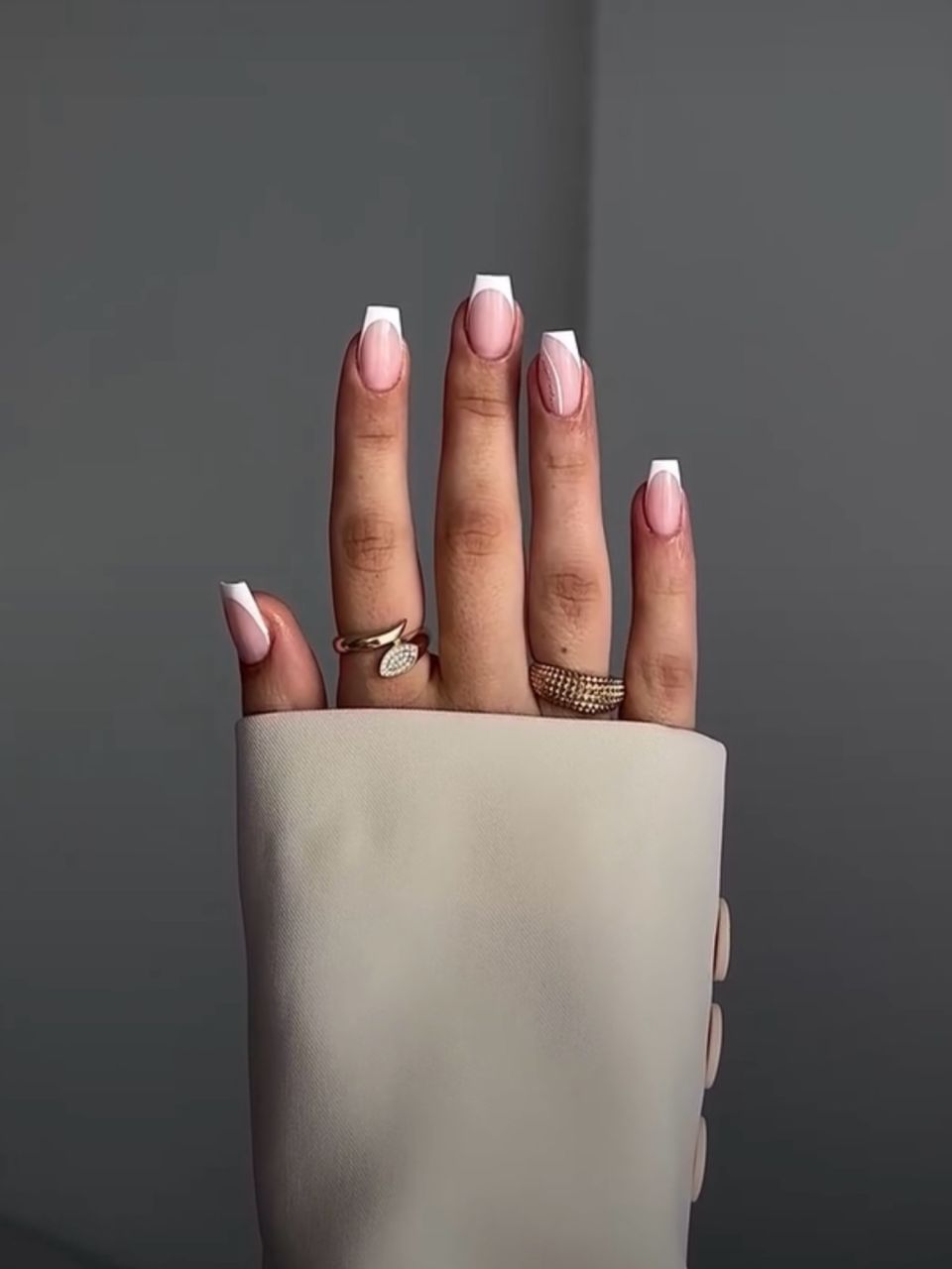 Intretinere unghii cu gel made by ana cristina - from Stailer