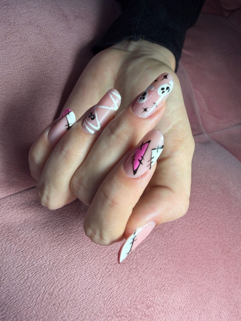 Intretinere unghii cu gel - mărime M made by Cristina  Matei - from Stailer Intretinere unghii cu gel - mărime M made by Cristina  Matei - from Stailer