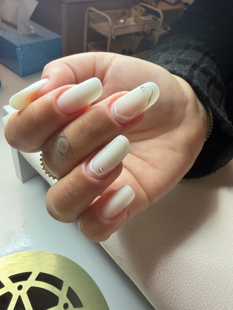 Intretinere unghii cu gel - Slim made by Cristina  Matei - from Stailer