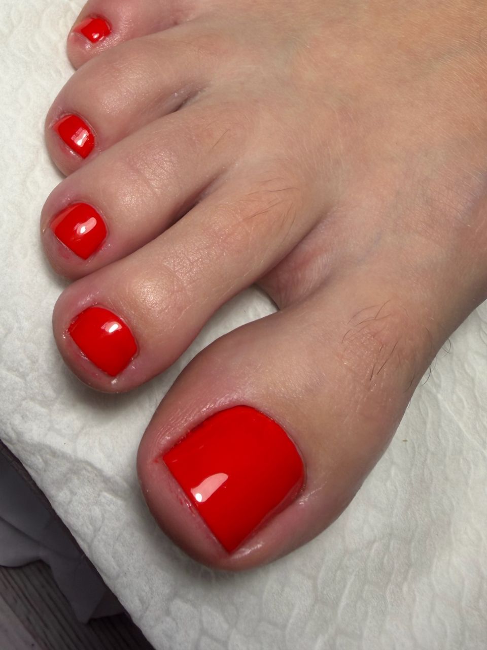 Pedichiura cu oja semipermanenta made by Cristina  Matei - from Stailer