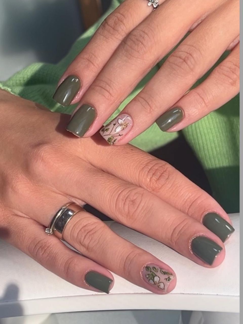 Intretinere unghii cu gel made by Valentina V - from Stailer