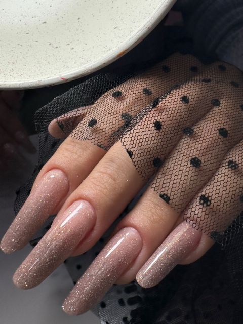 Constructie unghii gel - migdala slim made by Oana H - from Stailer