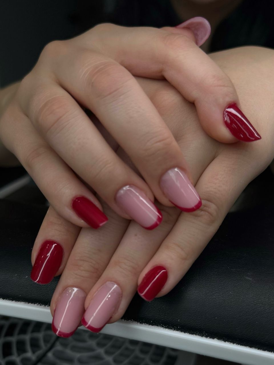Manichiura constructie unghii cu gel - Slim made by Paula Raluca Dîrlea - from Stailer Manichiura constructie unghii cu gel - Slim made by Paula Raluca Dîrlea - from Stailer
