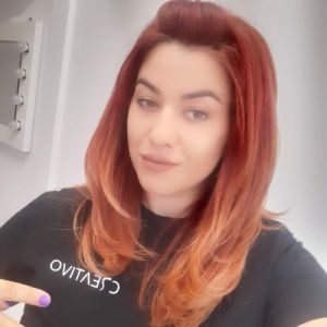 Iulia Țuțaniș Iulia Țuțaniș