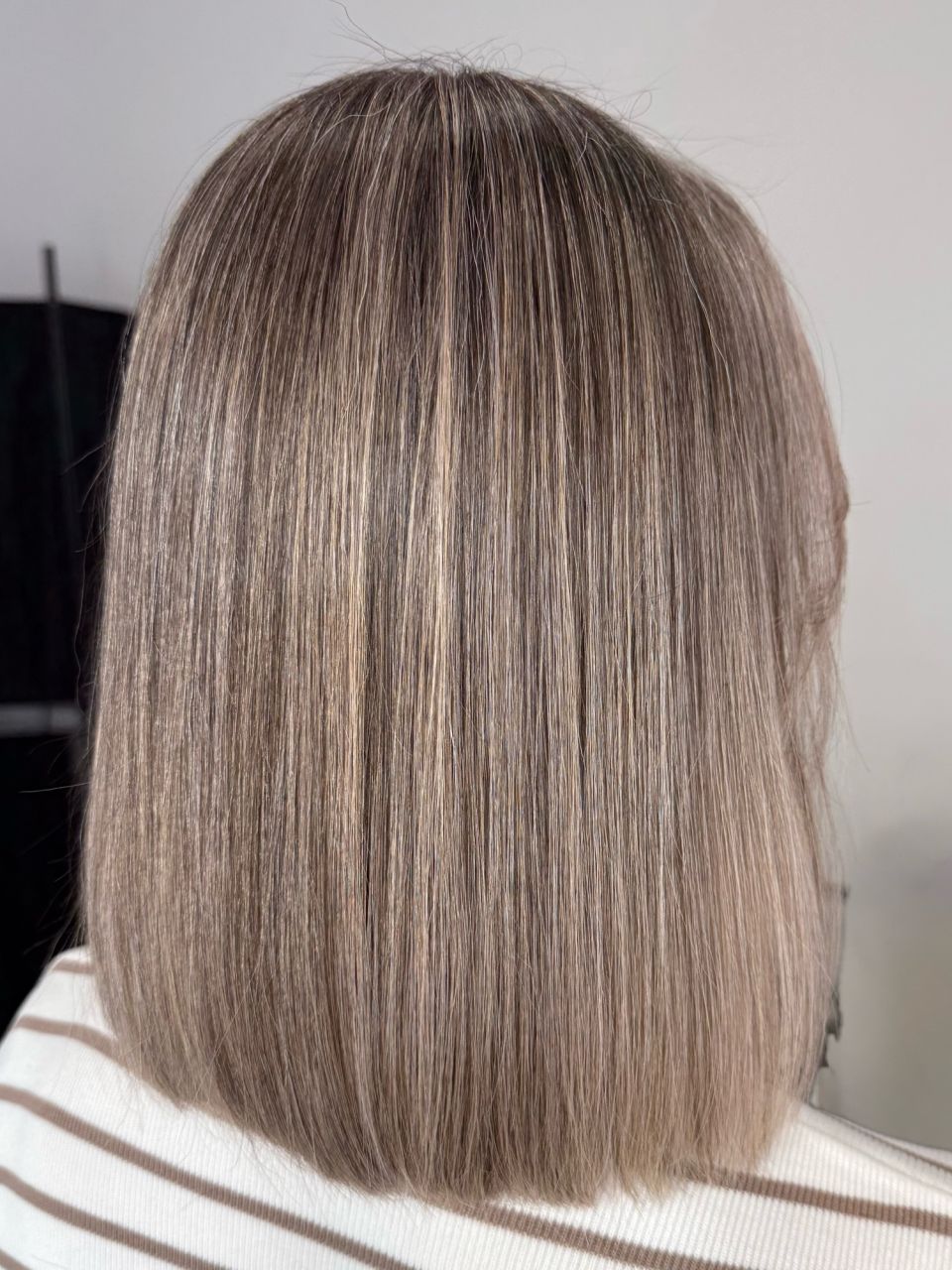 Balayage din decolorare made by Claudia Balmus - from Stailer