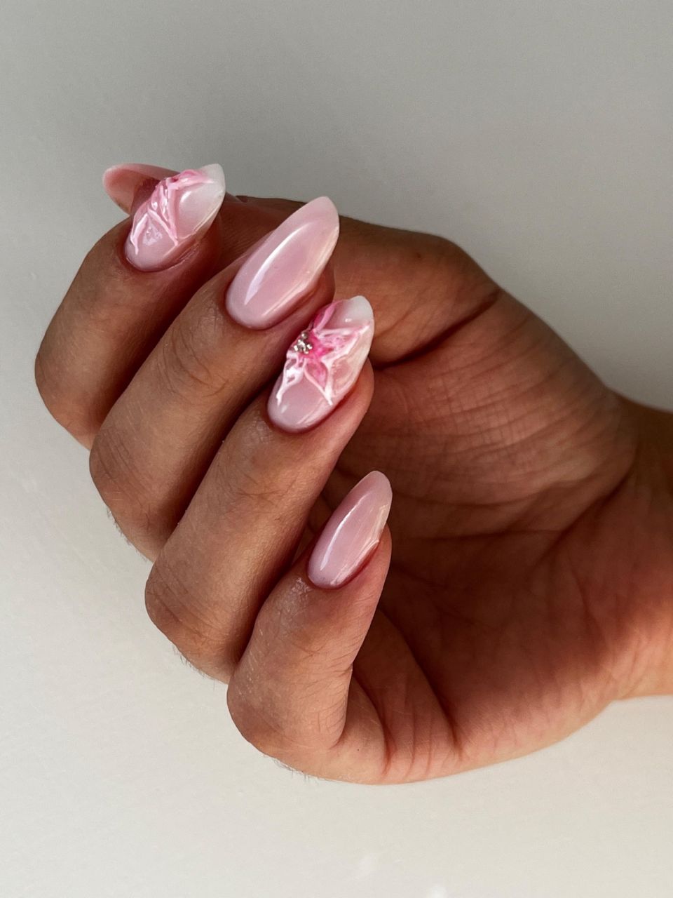 Manichiura constructie unghii cu gel made by Daniela Florentina - from Stailer