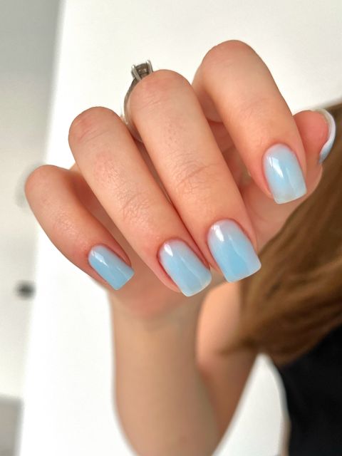 Manichiura cu oja semipermanenta made by Daniela Florentina - from Stailer