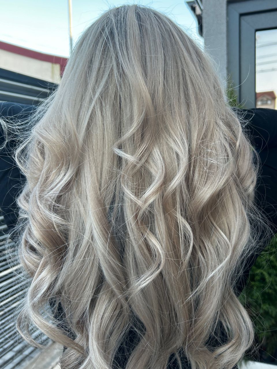 Vopsit balayage made by Marinela Lazar - from Stailer