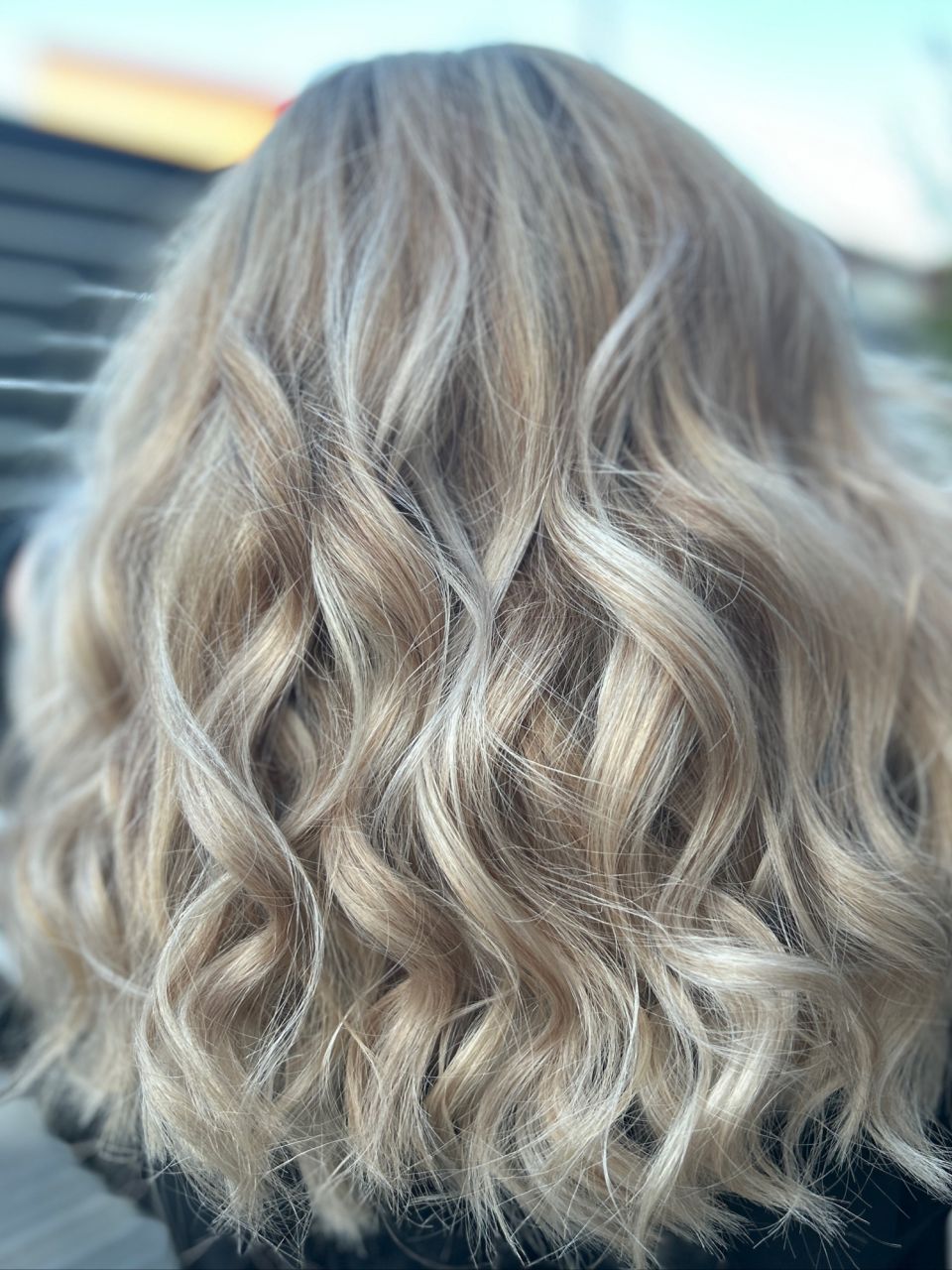 Vopsit balayage made by Marinela Lazar - from Stailer