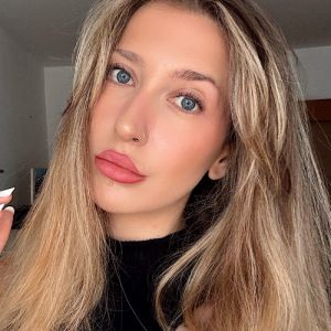 Stefania Ardelean Stefania Ardelean