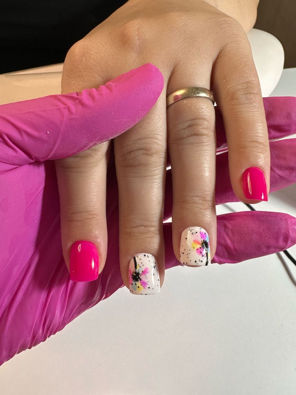 Intretinere unghii cu gel made by Irina Milas - from Stailer