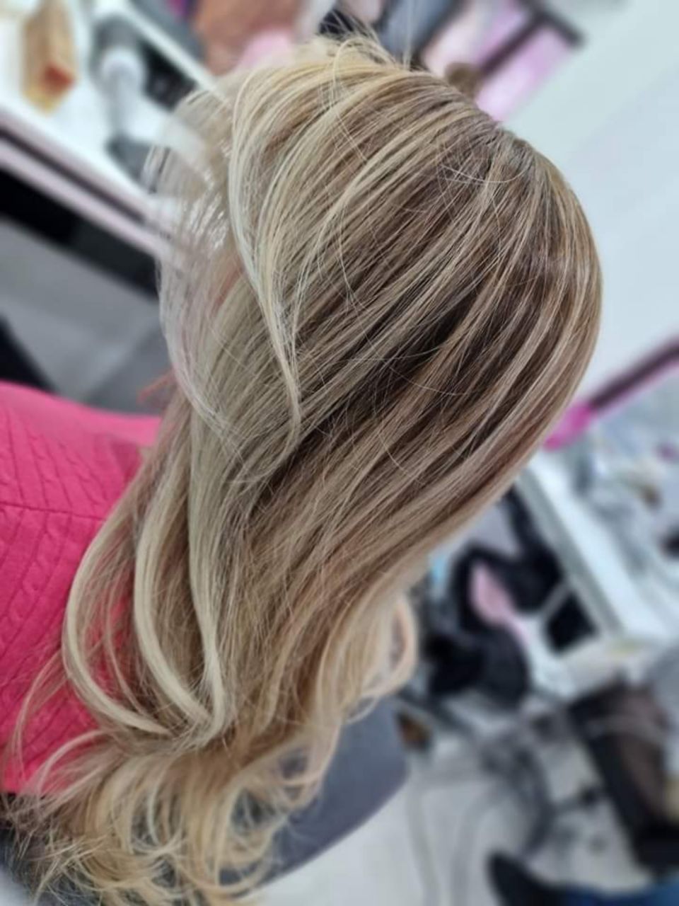Balayage made by Denisa Dumitrascu - from Stailer