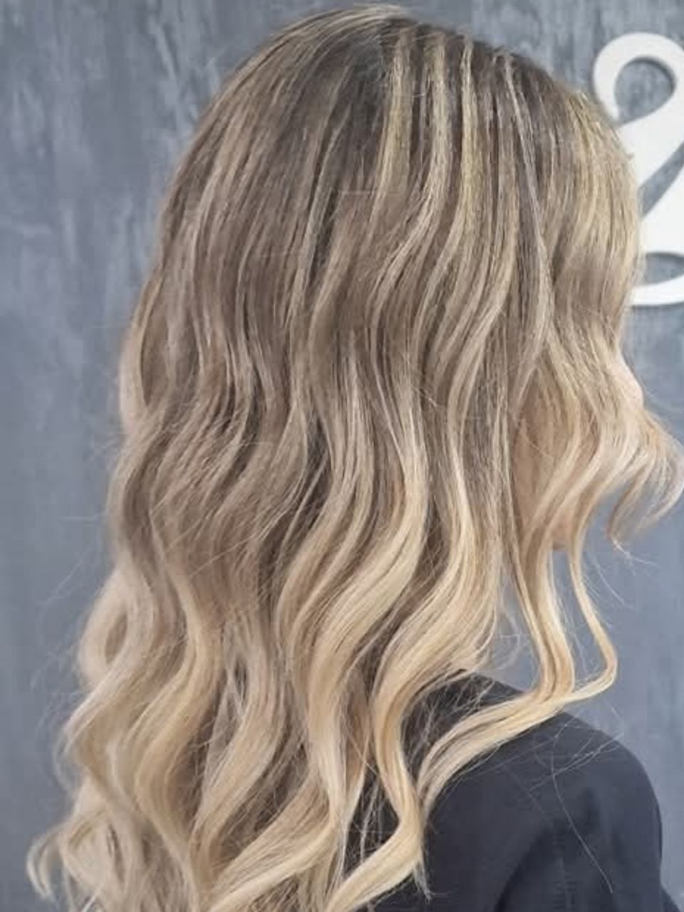 Balayage made by Denisa Dumitrascu - from Stailer