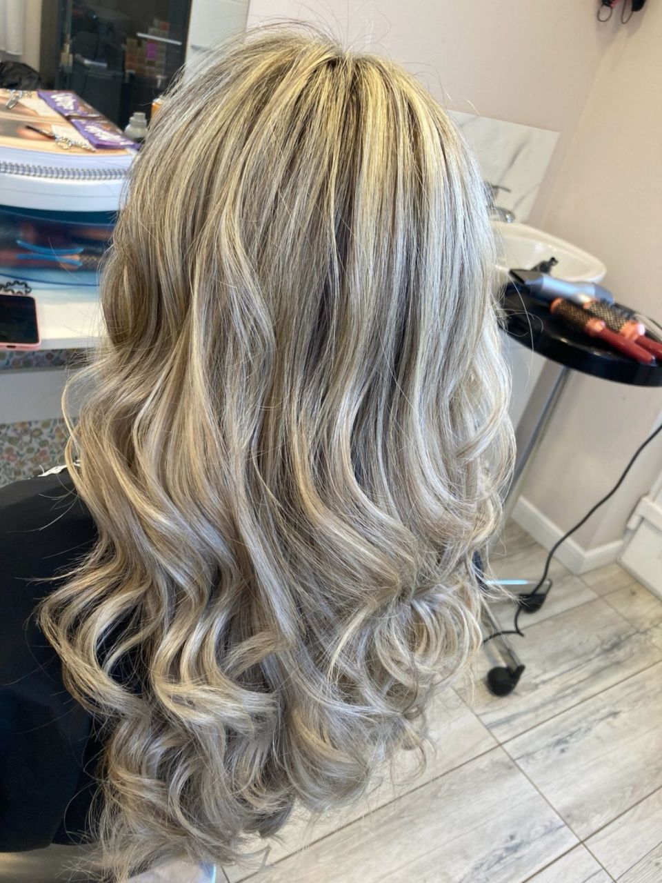 Manopera Balayage - par lung made by Ramona Bortos - from Stailer Manopera Balayage - par lung made by Ramona Bortos - from Stailer