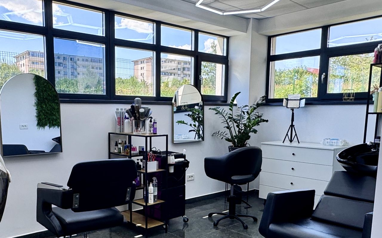 Mirror Studio