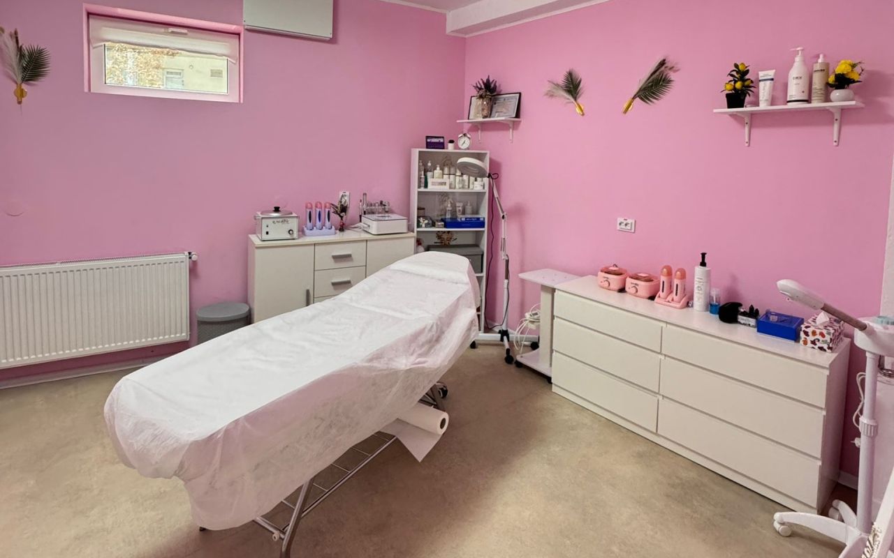 Flamingo Beauty Salon