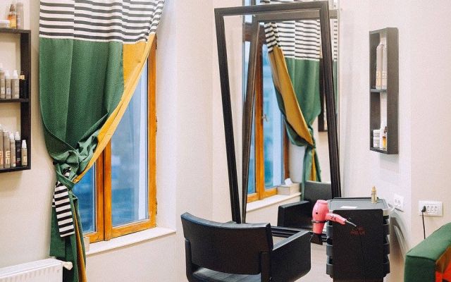 Studio 16 Hair&Beauty