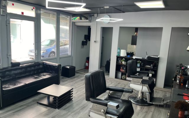 Husky Barber Studio