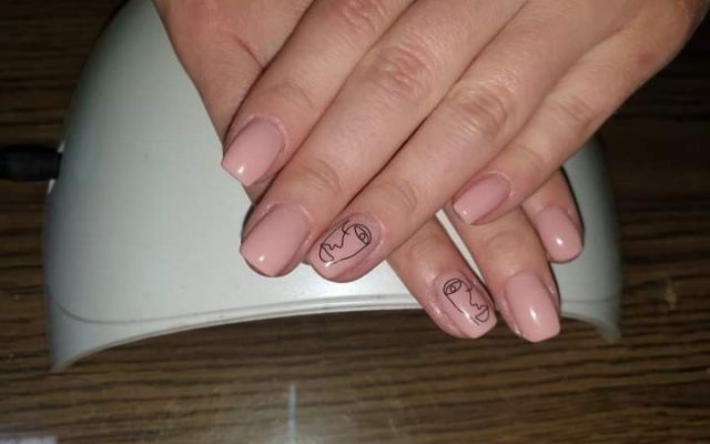 Magic Nails