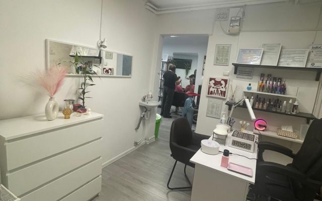 Salon Friends